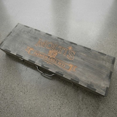 Barbecue Set Molti's Premium — шампуры, ножи, топор в сундуке MT-10990